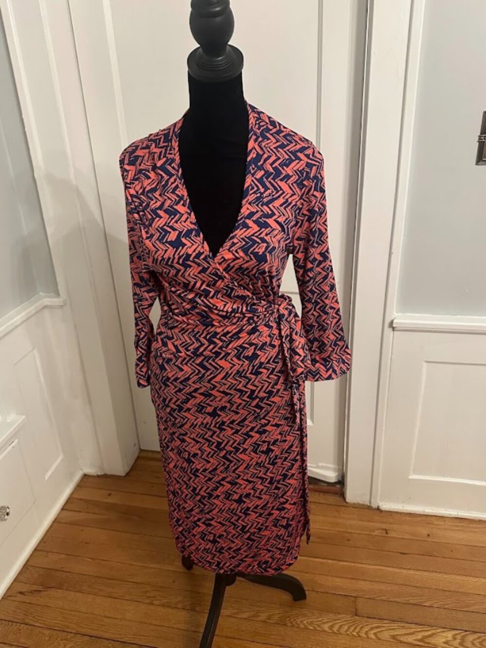 Carnation pink and navy blue JB by Julie Brown wrap dress, size Large